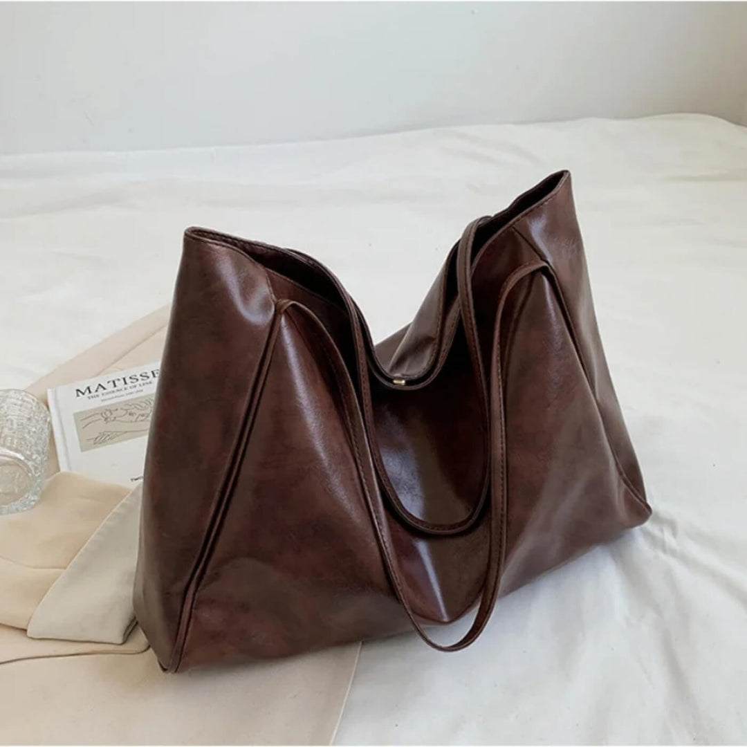 Silvia’s Minimal Carry | Tote Bag