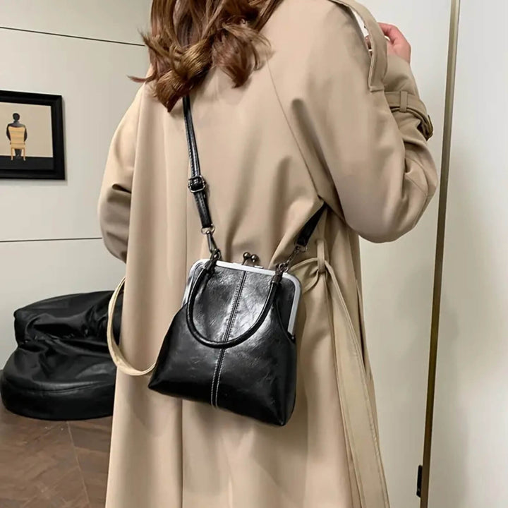Martina’s Vintage Frame | Handbag