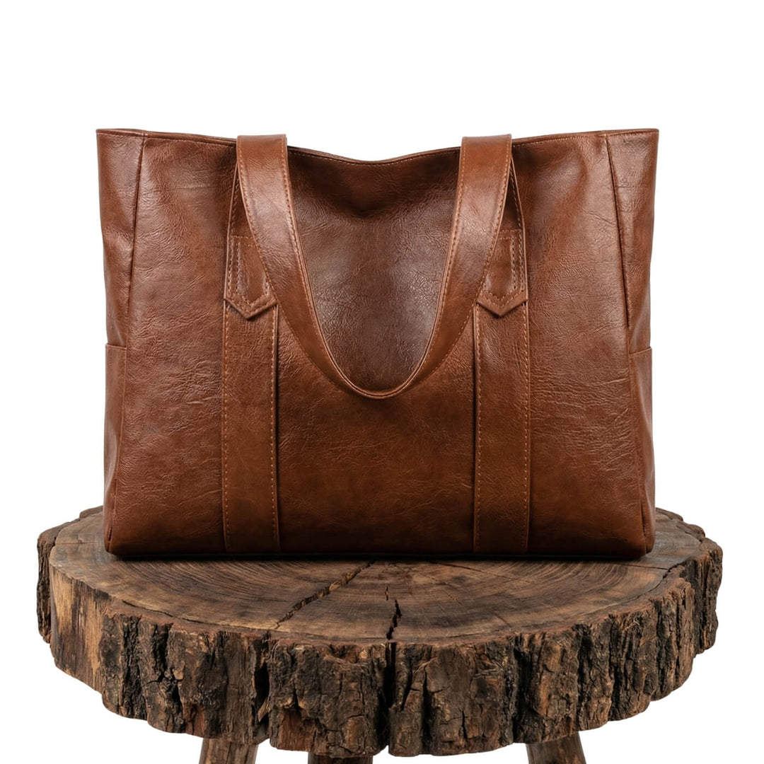 Livia’s Minimal Carry | Tote Bag