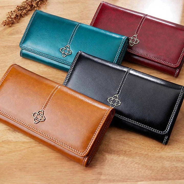 Giorgia’s Fold Essential | Clutch