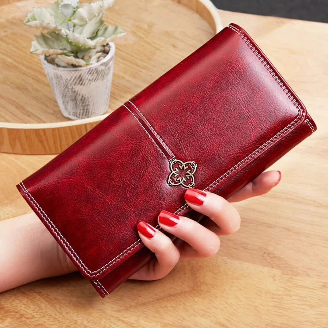 Giorgia’s Fold Essential | Clutch