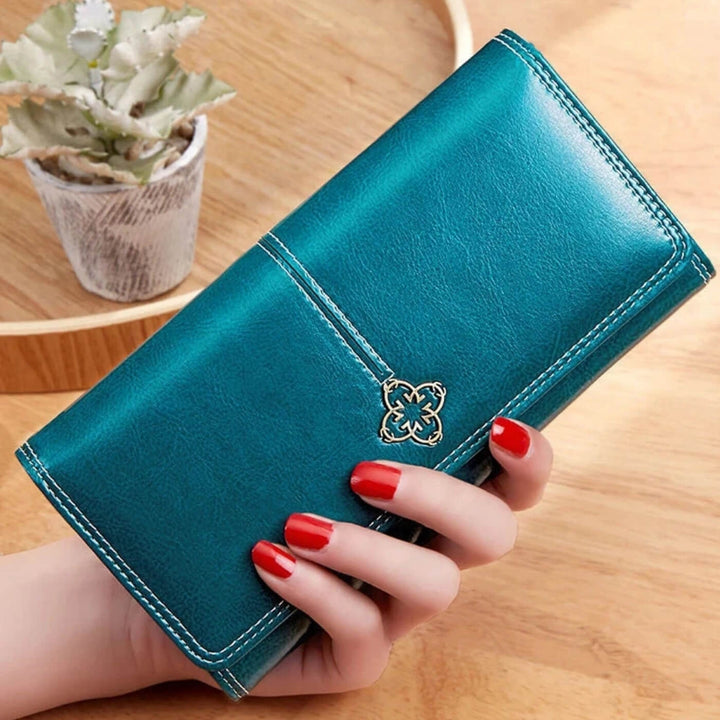 Giorgia’s Fold Essential | Clutch