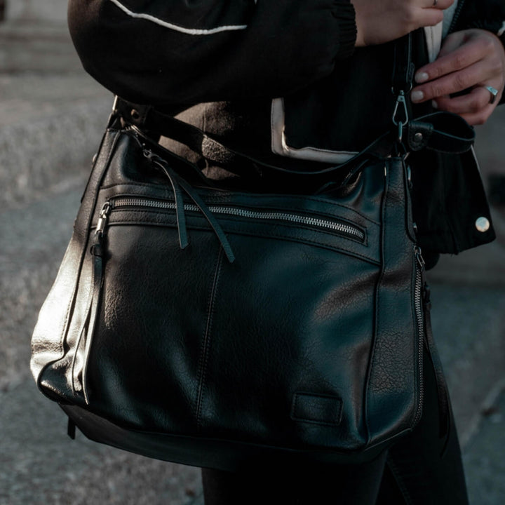 Serena’s Zip Carry | Shoulder Bag