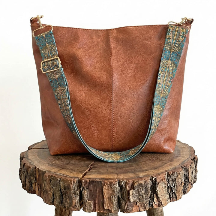 Alba’s Textured Carry | Shoulder Bag