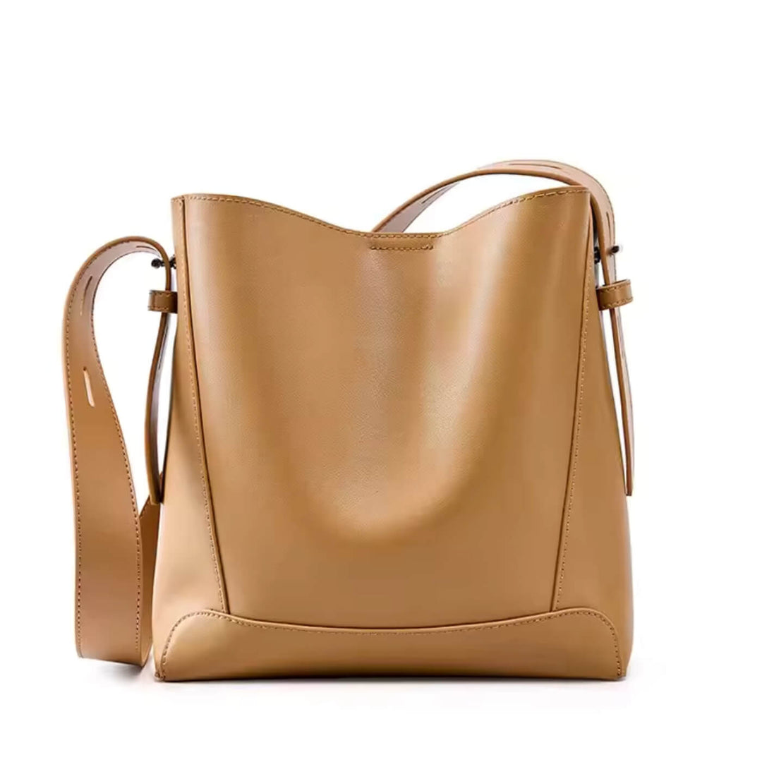 Chiara’s Modern Carry | Shoulder Bag